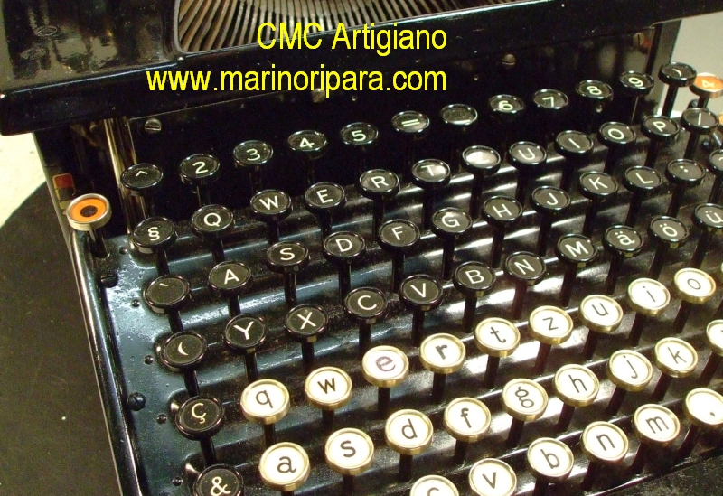 Smith Premier 10 typewriter - www.marinoripara.com